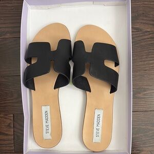 Steve Madden Black and Tan Women's Sandals